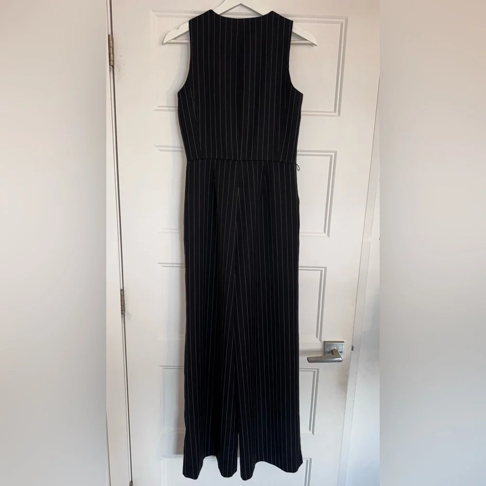 Lauren Ralph Lauren Black/White Pinstripe Wide Leg Jumpsuit Sleeveless V-Neck 2 - Picture 4 of 12